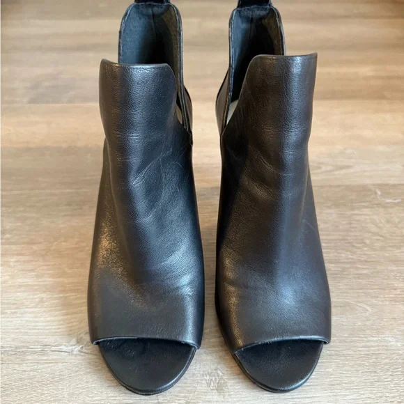 Vince Camuto Elegant Black Leather Women's Peep-Toe Booties - Picture 1 of 3